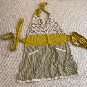 Sur La Table adorable apron